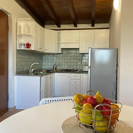 Casa Porta Smeralda アパート オルビア