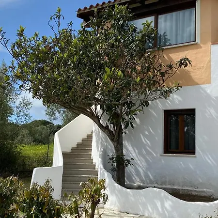 Casa Porta Smeralda * オルビア